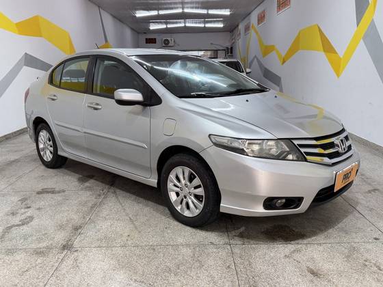 HONDA CITY 1.5 LX 16V FLEX 4P MANUAL HONDA CITY 1.5 LX 16V FLEX 4P MANUAL